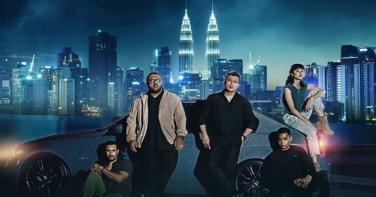 فیلم متخصصان The Experts 2024