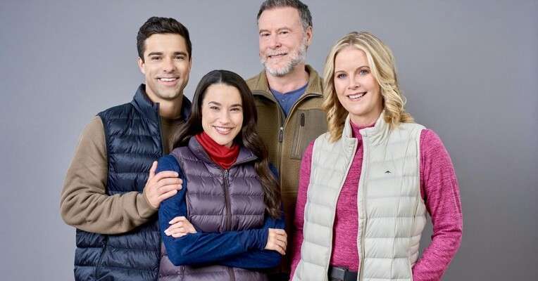 پوستر فیلم Polar Opposites 2025